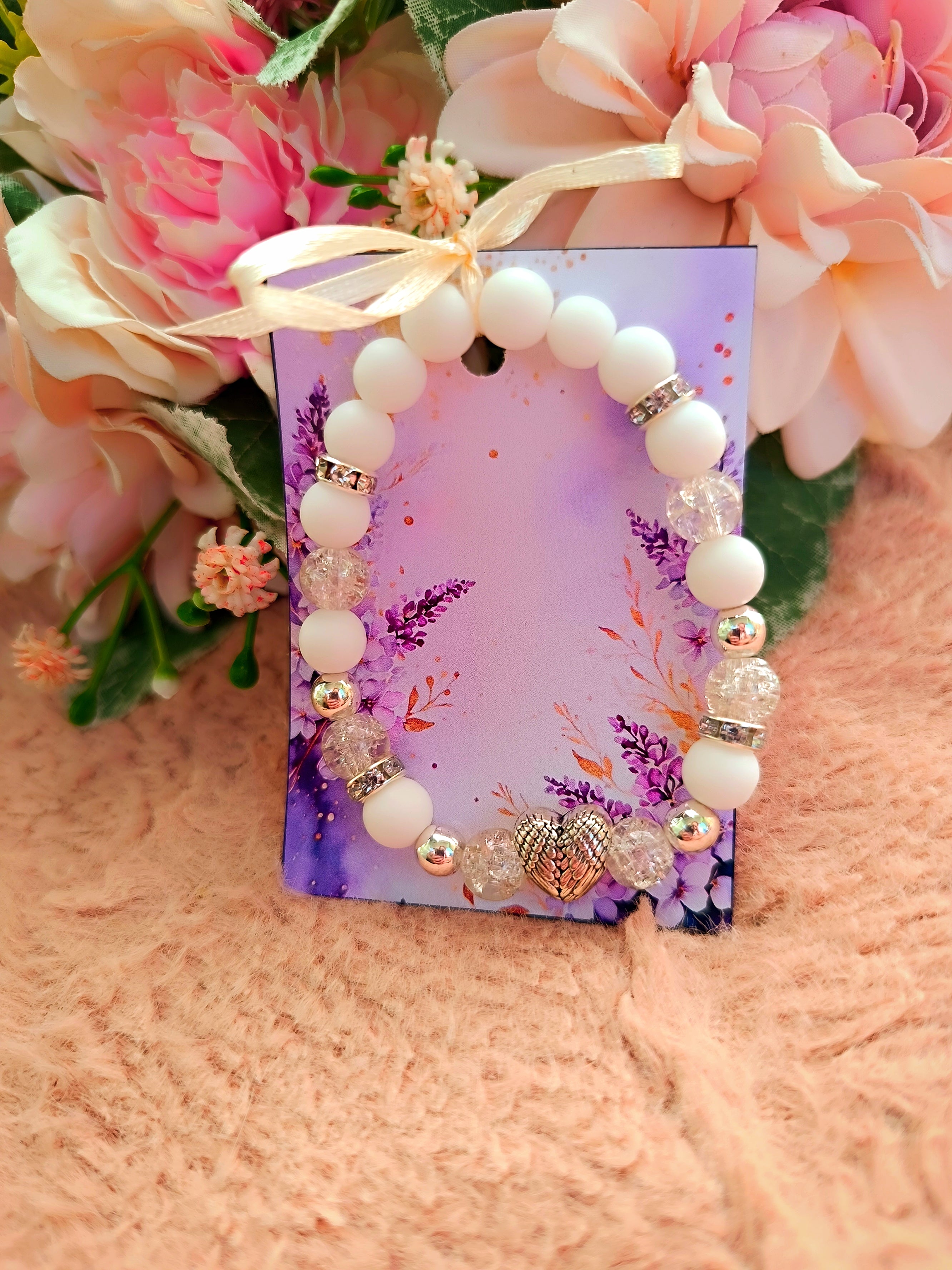 Angyalos szerencse fehér karkötő